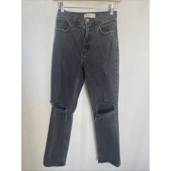 Abercrombie & Fitch Denim - Abercrombie & Fitch 90s Straight Ultra High Rise Distressed Jeans Size 24 Black